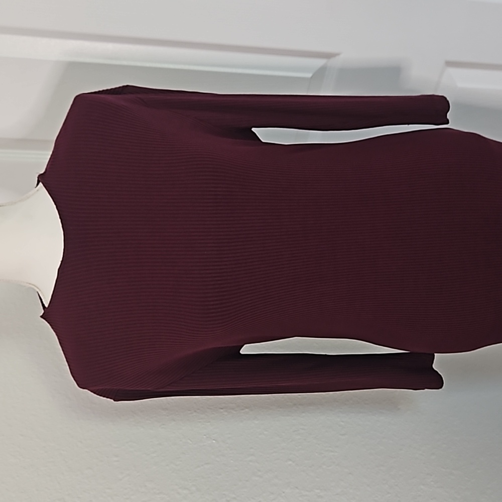 Women's Tahari Dress Size M In A Rich Wine Color. - Picture 3 of 11